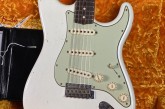 Fender Custom Shop 61 Stratocaster Journeyman Relic Olympic White-2.jpg